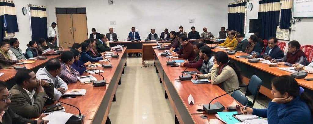 औरंगाबाद में जिला समन्वय समिति की बैठक में विभिन्न विभागों की समीक्षा, लंबित मामलों का त्वरित निष्पादन सुनिश्चित करने के निर्देश